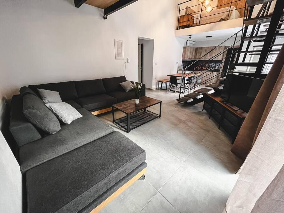 Escala Double Loft 1 & Parking In The Center * וולוס